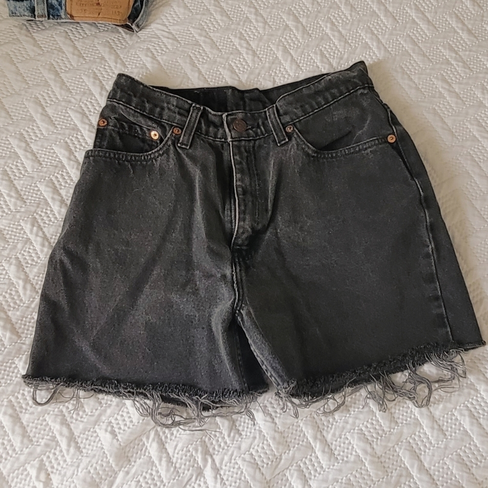 Vintage Levi's 512 Black Cut Off Shorts 9